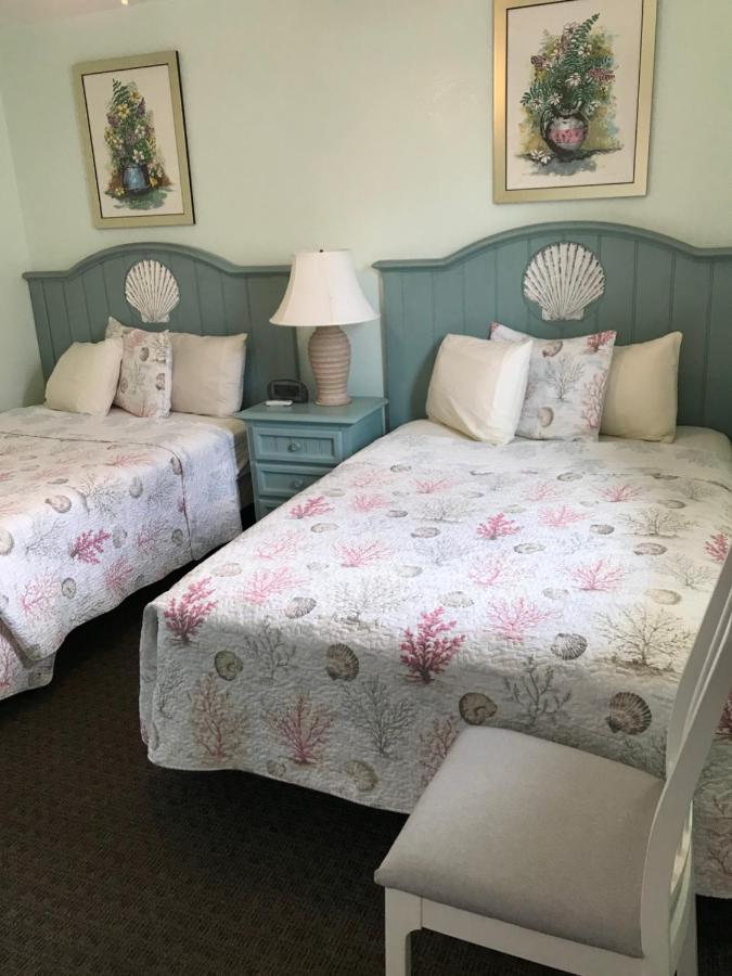 Carlton House Motel And Suites 圣徒皮特海滩 外观 照片