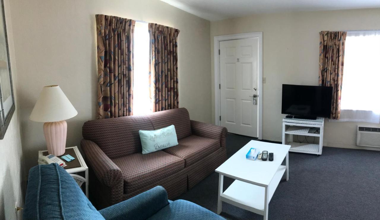 Carlton House Motel And Suites 圣徒皮特海滩 外观 照片