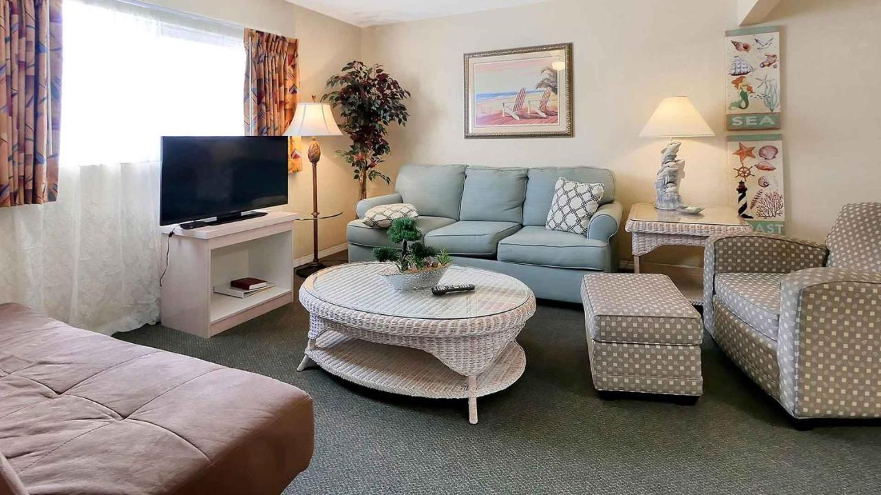 Carlton House Motel And Suites 圣徒皮特海滩 外观 照片