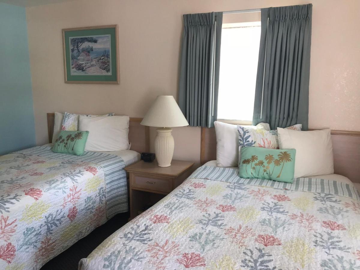 Carlton House Motel And Suites 圣徒皮特海滩 外观 照片