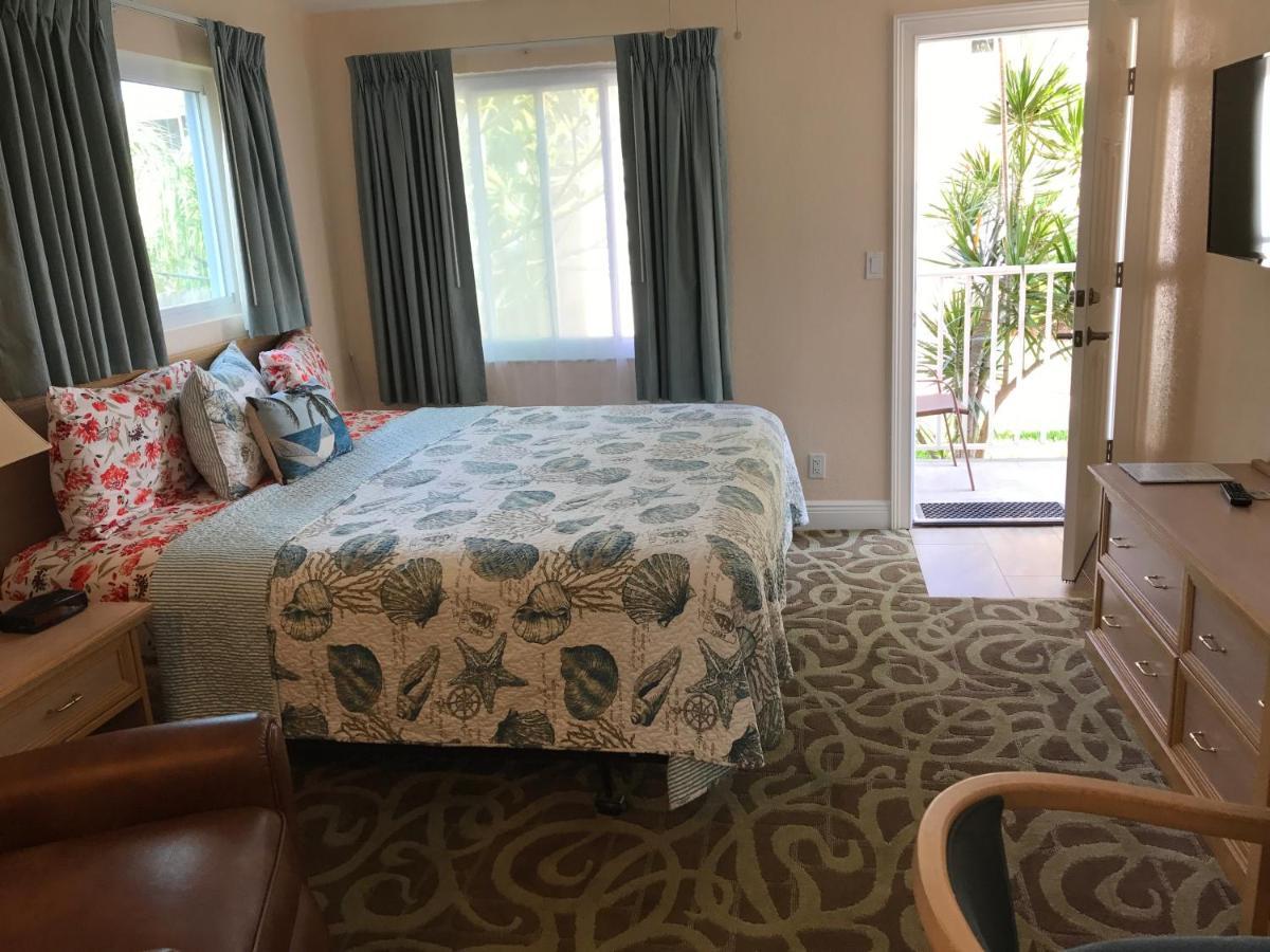 Carlton House Motel And Suites 圣徒皮特海滩 外观 照片
